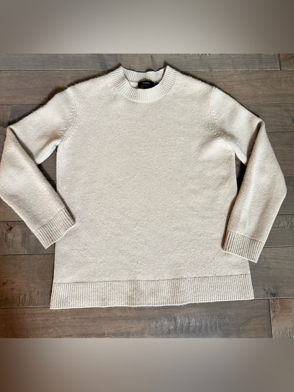 Theory Women’s Cashmere Crewneck Sweater